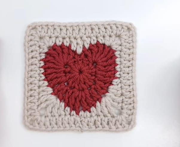 Classic Solid Heart Granny Square